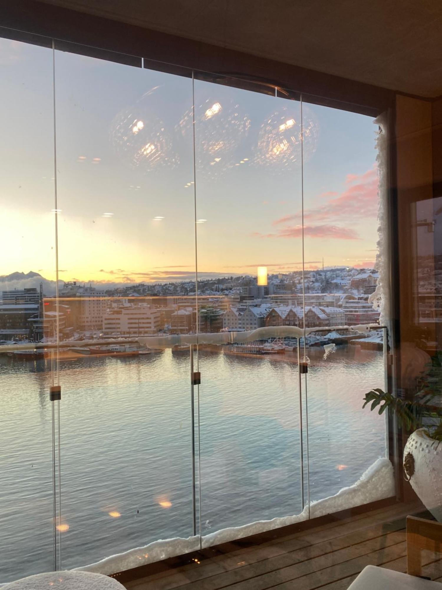 Vindlys Luxury Penthouse Appartamento Tromsø